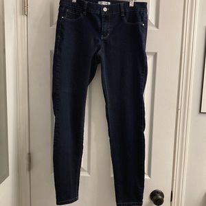 EUC WHBM 'NOIR' Stretch Denim Jeans -Size Medium